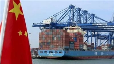 وزارة التجارة الصينية: بكين تُقيّم رسائل أمريكية تأمل في إجراء محادثات حول الرسوم الجمركية