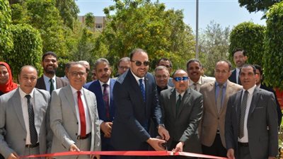 نائب رئيس جامعة الأزهر والوزير المفوض بالسفارة الأمريكية يفتتحان مركز تعليم اللغة الإنجليزية