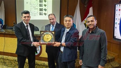 رئيس جامعة كفر الشيخ يستقبل وفد جامعة 