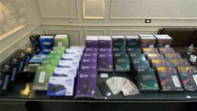 ضبط محل يبيع أجهزة الريسيفر المعدة لفك شفرات القنوات الفضائية 