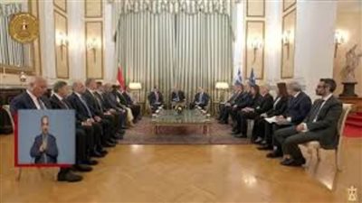 الرئيس السيسي يلتقي رئيس وزراء اليونان بأثينا