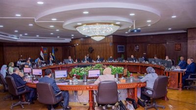 بالصور.. ترقية ١٣عضوا بهيئة التدريس وتعيين ١١ مدرسا بجامعة طنطا