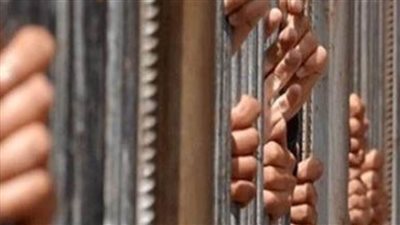 ضبط 4 أشخاص لسرقتهم مبلغا ماليا من حساب سيدة من ذوي الاحتياجات