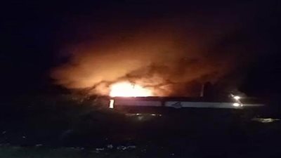 اشتعال النيران في سيارة محملة بالسولار بقرية فارس بكوم أمبو في أسوان 