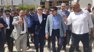 محافظ بني سويف ووزير الشباب والرياضة يتفقدان الأنشطة والفعاليات بمركز التنمية الشبابية