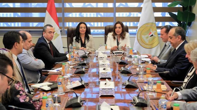 د. منال عوض ود. مايا