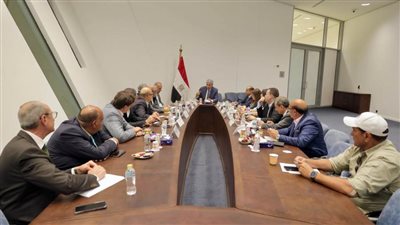 وزير السياحة والآثار يتابع تطوير منظومة التشغيل التجريبي للخدمات السياحية بمنطقة الأهرامات