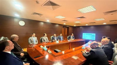 النيابة الإدارية تستعرض عرضًا توضيحيًا للبوابة الرقمية 