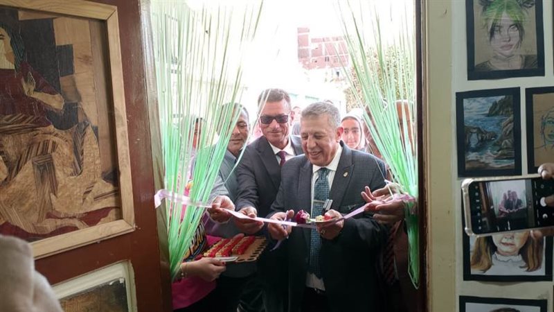 افتتاح المعرض