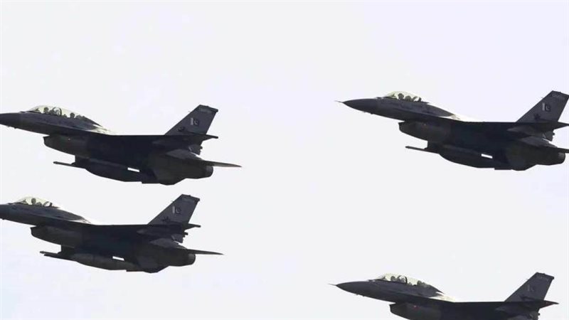 طائرات باكستانية