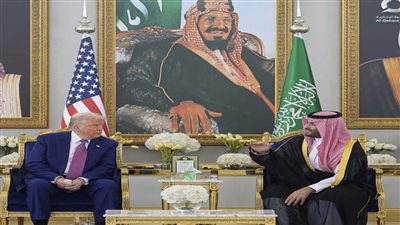 ولي العهد السعودي يستقبل الرئيس الأمريكي في قصر اليمامة بالرياض