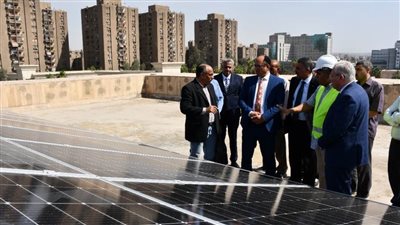 محطة شمسية بأيادٍ طلابية: مشروع تخرج مبتكر بجامعة حلوان