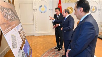 الرئيس السيسي يطلع على جهود الحكومة للمشروع القومي لبناء الإنسان 