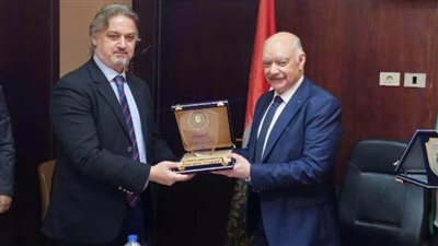 لفتح آفاق جديدة للاستثمار..الغرفة التجارية بالبحيرة تستقبل القنصل العام لدولة اليونان 