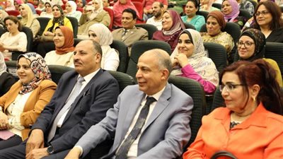 محافظ المنيا يدشن مبادرة مجتمعية لتعزيز الوعي وحماية النشء من العنف والإيذاء. 