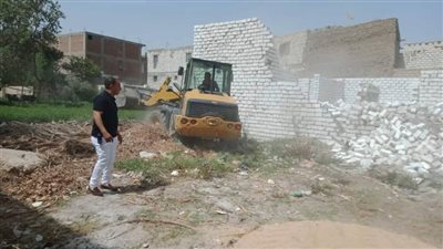 محافظ المنيا: إزالة 136 حالة تعدٍ على الأراضي ضمن الموجة 26