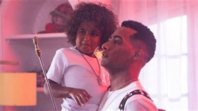 عاجل| هل يتم إيداع ابن محمد رمضان في دار الرعاية؟ القصة الكاملة