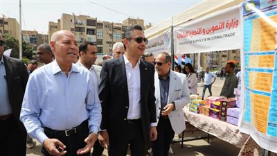محافظ القاهرة: توفير احتياجات الأسر من اللحوم والسلع الغذائية عالية الجودة بأسواق اليوم الواحد