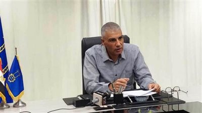 محافظ أسوان استلام 270 ألفًا و255 طنًا من القمح داخل وخارج المحافظة لموسم الحصاد الحالي