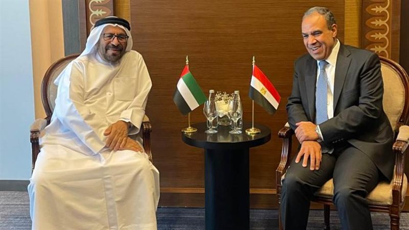 وزير الخارجية يبحث