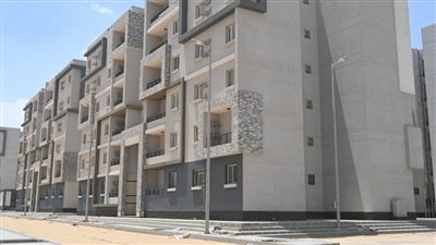 وزير الإسكان: تنفيذ 3972 وحدة سكنية وتطوير المناطق الصناعية بالعاشر من رمضان