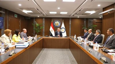 بدوي: دور مهم لـPAS فى نقل العاملين بمناطق البحث والاستكشاف وإنتاج البترول والغاز 