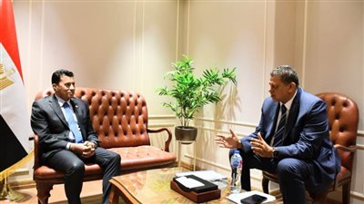 وزير الرياضة يلتقي رئيس الاتحاد المصري لكرة اليد لبحث آخر الاستعدادات لاستضافة بطولة العالم