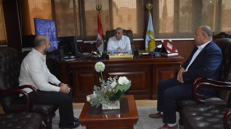 محافظ الغربية خلال