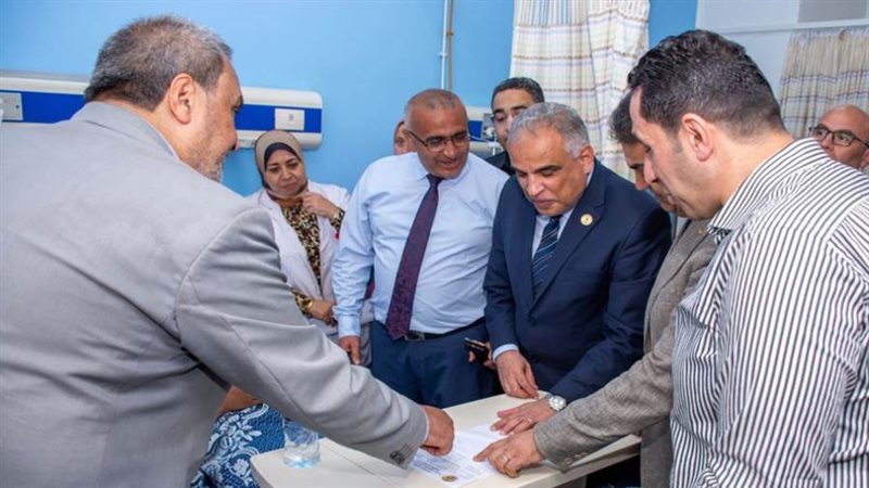 رئيس جامعة طنطا خلال