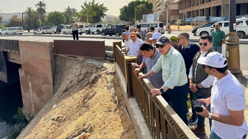 وزير الري يتفقد مشروعات