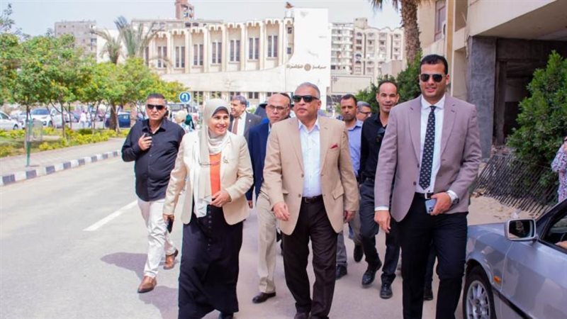 رئيس جامعة طنطا خلال