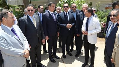 وزير الزراعة ورئيسا لجنتي الزراعة بمجلسي النواب والشيوخ يتفقدون المتحف الزراعي بالدقي