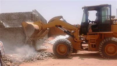 محافظ أسوان يكلف الى تكثيف جهود إزالة التعديات ضمن المرحلة الأولى للموجه الـ 26