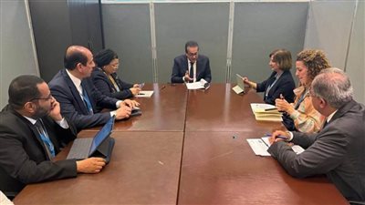  وزير الصحة يبحث التعاون في تطوير الخدمات مع نظيريه الماليزي والمغربي