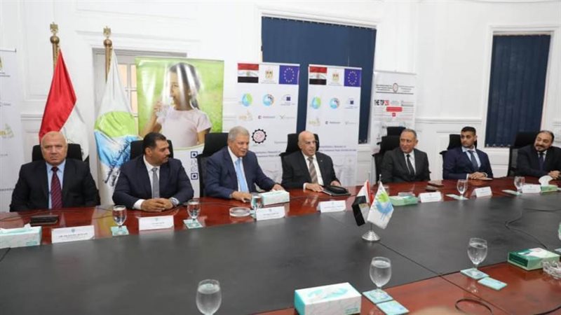 جانب من مراسم توقيع