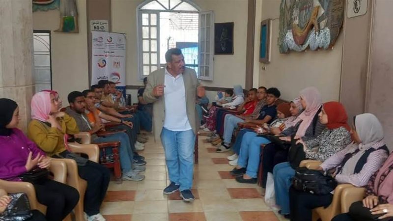 جانب من الندوة