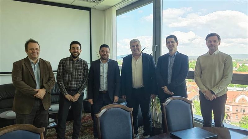 وفد جامعة بنها