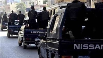 ضبط عنصر جنائي تخصص في تجارة الأسلحة النارية والذخائر غير المرخصة ببني سويف