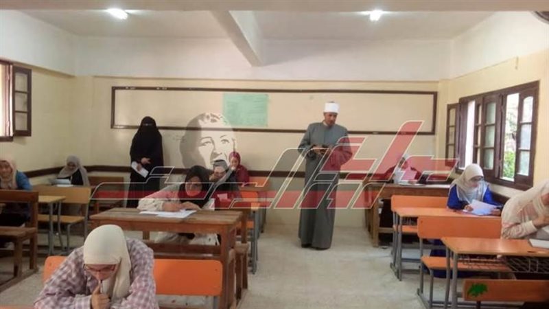 الامتحانات