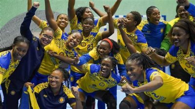 بترو أتلتكو الأنجولي يهزم سيدات الأهلي ويتوج بكأس الكؤوس الإفريقية لليد