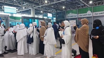حجاج بعثة القرعة يودّعون المدينة المنورة.. تفويج منتظم لمكة وخدمات متميزة