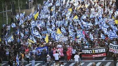 مظاهرات في تل أبيب للمطالبة بالإفراج عن المحتجزين الإسرائيليين في غزة