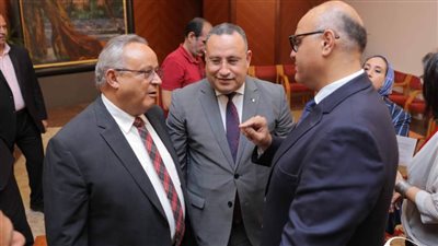 رئيس جامعة الإسكندرية يشهد ورشة عمل عن 