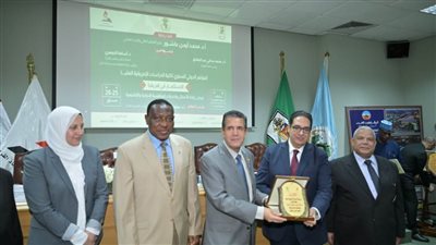 باحث سياسي: الفساد يعوق الاستفادة من الموارد الطبيعية في أفريقيا