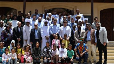 عقب افتتاح قصر أبوسمبل.. وزير الثقافة يلتقي أهالي المدينة.. ويؤكد: القصر ملك لرواده