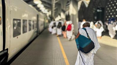 قطار الحرمين السريع ينفّذ 140 رحلة يوميًّا لنقل أكثر من مليوني حاج  