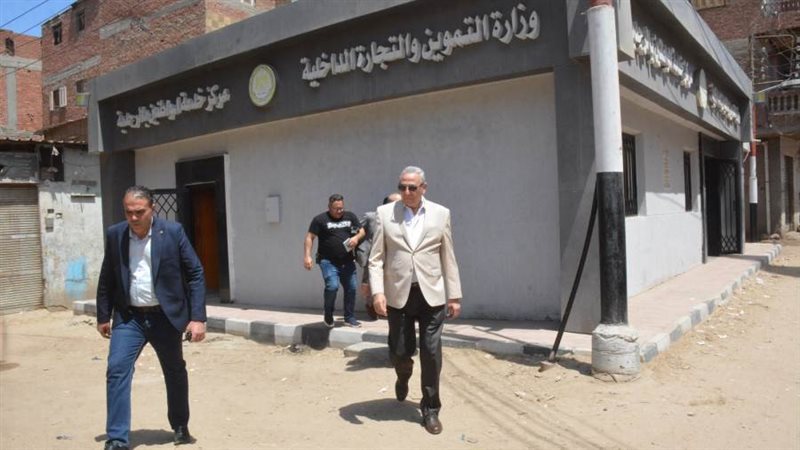 محافظ الغربية خلال