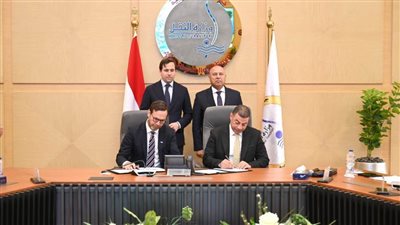 كامل الوزير يبحث تدعيم التعاون المشترك في مجال الصناعة والنقل 