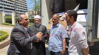 توزيع 2 طن من لحوم صكوك الأضاحي على الأسر الأكثر احتياجًا بكفر الشيخ