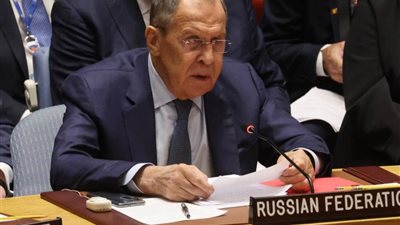 لافروف: روسيا تعرض على أوكرانيا عقد اجتماع في اسطنبول الإثنين المقبل